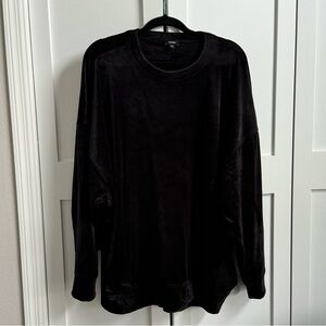 EXPRESS Black velour top in XL. Worn once, new condition.